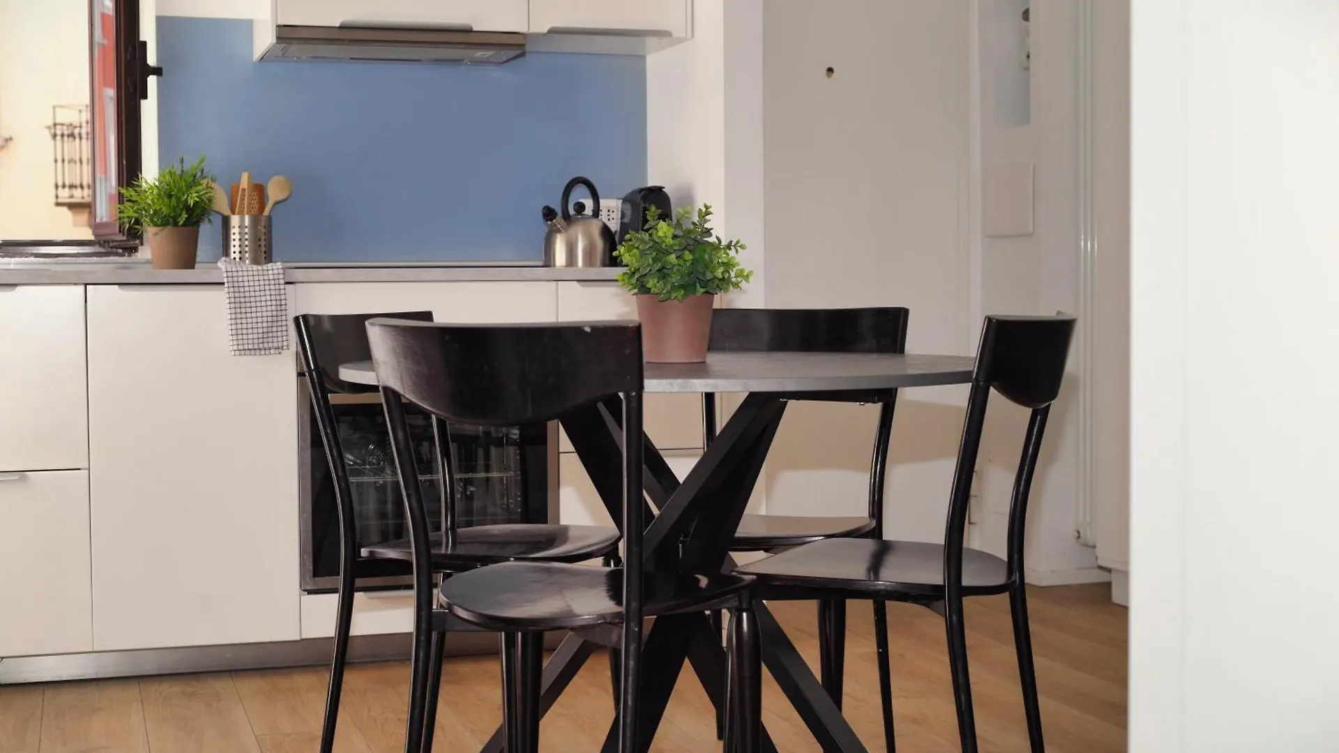 Just Urban Stays - Bright And Functional Apartment - Corso Genova Μιλάνο