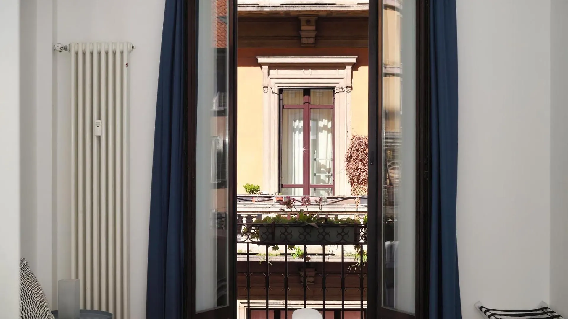 Just Urban Stays - Bright And Functional Apartment - Corso Genova Μιλάνο
