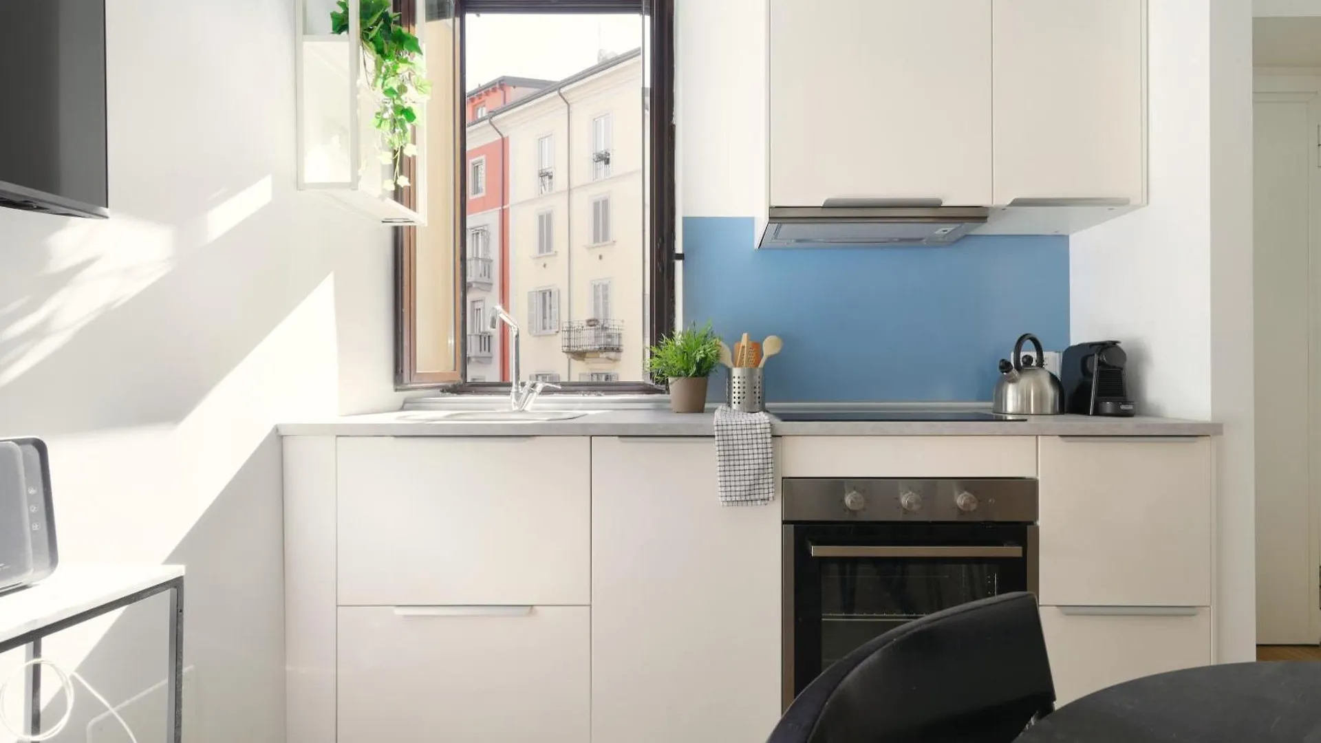 Just Urban Stays - Bright And Functional Apartment - Corso Genova Μιλάνο